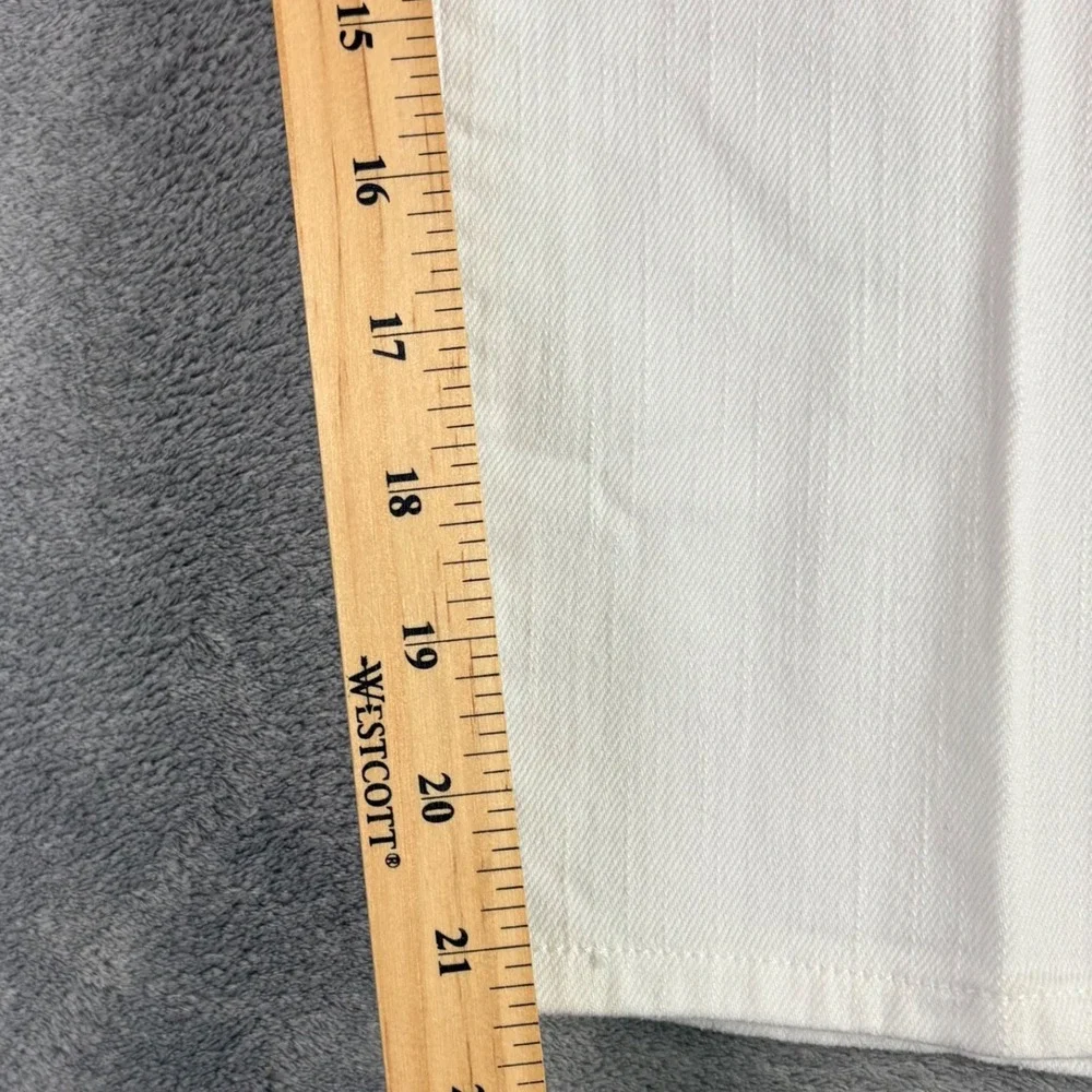 Levi's Womens 12/31 White Demi Curve Classic‎ Straight Leg Cropped Jeans Stretch